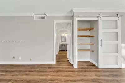 402 Lakeview Dr #201, Weston, FL 33326 - Photo 12