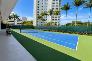 14951 Royal Oaks Ln, North Miami, FL 33181 - Photo 24