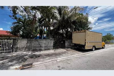 1531 NW 59th St, Miami, FL 33142 - Photo 4