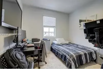 565 NE 5th Pl, Florida City, FL 33034 - Photo 16