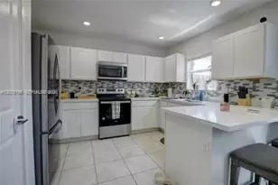 565 NE 5th Pl, Florida City, FL 33034 - Photo 8