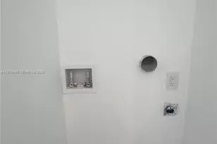 901 NW 116th St, Miami, FL 33168 - Photo 6