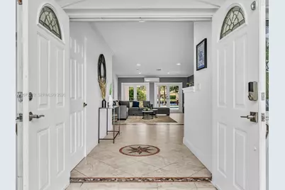 413 Tamarind Dr, Hallandale Beach, FL 33009 - Photo 12