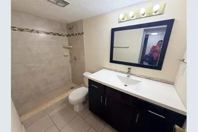 5221 Geneva Way #201, Doral, FL 33166 - Photo 10