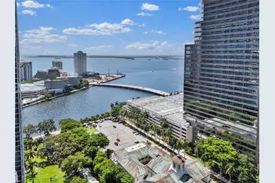77 SE 5th #2115, Miami, FL 33131 - Photo 12