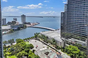 77 SE 5th, Miami, FL 33131 - Photo 12