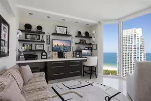 300 Pointe Dr, Miami Beach, FL 33139 - Photo 14