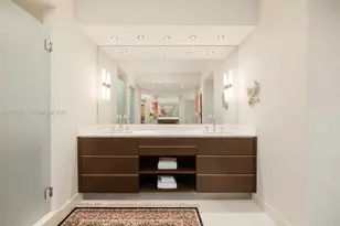 300 Pointe Dr, Miami Beach, FL 33139 - Photo 24