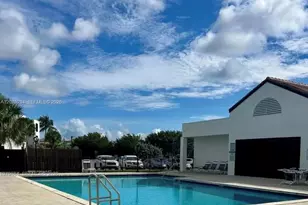 202 Lake Pointe Dr, Oakland Park, FL 33309 - Photo 16