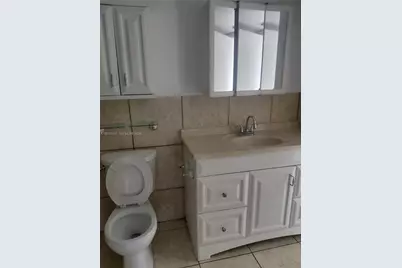 5495 NW 10th Ct #304, Plantation, FL 33313 - Photo 8