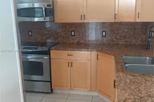 5495 NW 10th Ct, Plantation, FL 33313 - Photo 2