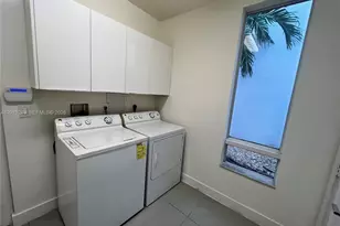 6404 NW 105th Pl, Doral, FL 33178 - Photo 6