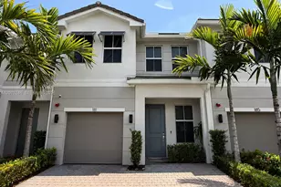 181 SW 170th Ave, Pembroke Pines, FL 33027 - Photo 1