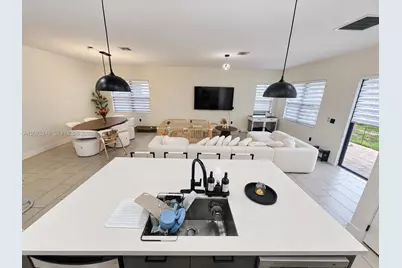 13651 SW 158th Pl, Miami, FL 33196 - Photo 10