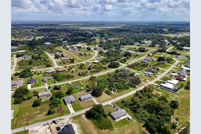 2038 S Montana Cir, Labelle, FL 33935 - Photo 32