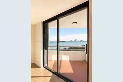 555 NE 30th St #603, Miami, FL 33137 - Photo 2