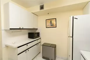 1623 Collins Ave, Miami Beach, FL 33139 - Photo 14