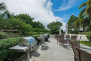 1000 W Island Blvd, Aventura, FL 33160 - Photo 26