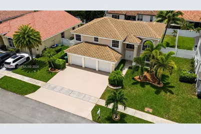 18341 NW 10th St, Pembroke Pines, FL 33029 - Photo 2