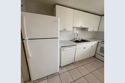 506 NW 87th Ave #309, Miami, FL 33172 - Photo 4
