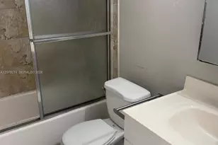 506 NW 87th Ave, Miami, FL 33172 - Photo 14