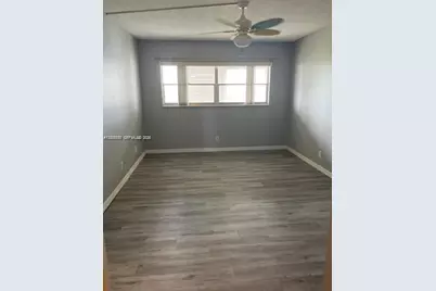 950 Hillcrest Dr #506, Hollywood, FL 33021 - Photo 4