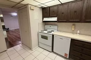 3101 Oakland Shores Dr, Oakland Park, FL 33309 - Photo 2