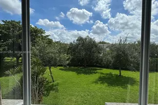8207 San Carlos Cir, Tamarac, FL 33321 - Photo 16