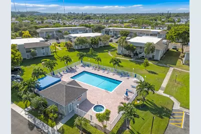 426 NE 210th Cir Ter #103-2, Miami, FL 33179 - Photo 26