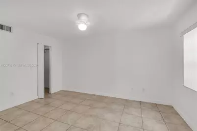 426 NE 210th Cir Ter #103-2, Miami, FL 33179 - Photo 12