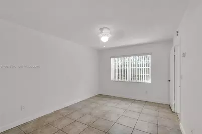 426 NE 210th Cir Ter #103-2, Miami, FL 33179 - Photo 14