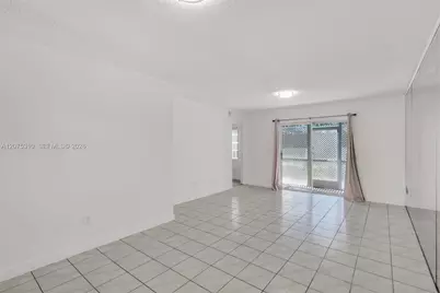 426 NE 210th Cir Ter #103-2, Miami, FL 33179 - Photo 4