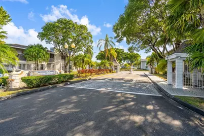 426 NE 210th Cir Ter #103-2, Miami, FL 33179 - Photo 30