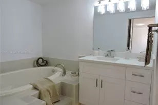 1316 SW 118th Terrace, Davie, FL 33325 - Photo 32