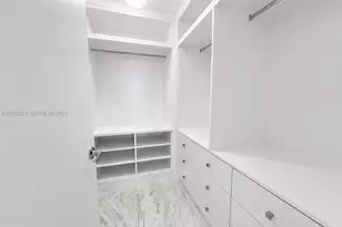 900 Biscayne Blvd, Miami, FL 33132 - Photo 12