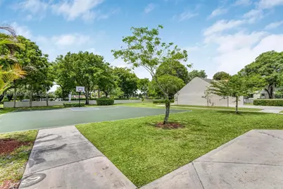 709 Gardens Dr #101, Pompano Beach, FL 33069 - Photo 24