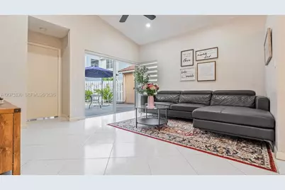 17251 NW 6th St, Pembroke Pines, FL 33029 - Photo 6