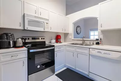 17251 NW 6th St, Pembroke Pines, FL 33029 - Photo 8