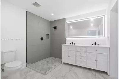 275 W 13th St, Hialeah, FL 33010 - Photo 28