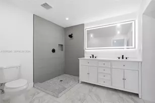 275 W 13th St, Hialeah, FL 33010 - Photo 28