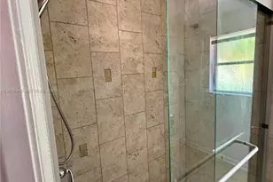 1094 SE 6th Ave, Dania Beach, FL 33004 - Photo 16