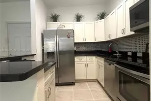 761 NE 199th St, Miami, FL 33179 - Photo 8