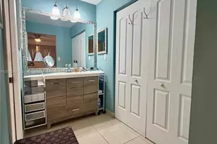 761 NE 199th St, Miami, FL 33179 - Photo 8