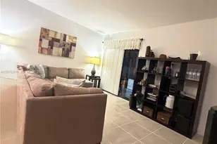 761 NE 199th St, Miami, FL 33179 - Photo 4