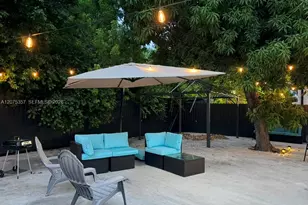 945 79th Terrace, Miami Beach, FL 33141 - Photo 2