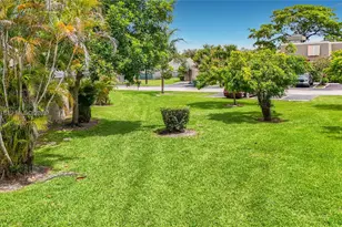 1110 W Fairway Rd, Pembroke Pines, FL 33026 - Photo 70