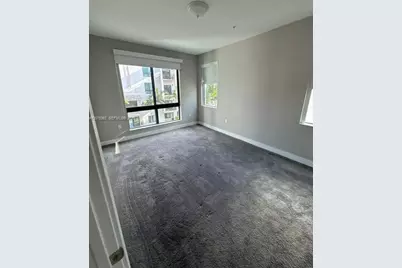 4700 NW 84th Ave #31, Doral, FL 33166 - Photo 14
