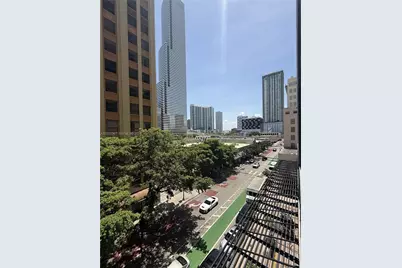151 SE 1st St #405, Miami, FL 33131 - Photo 10