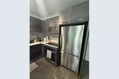 151 SE 1st St #405, Miami, FL 33131 - Photo 8