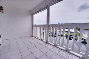 455 Paradise Isle Blvd, Hallandale Beach, FL 33009 - Photo 26